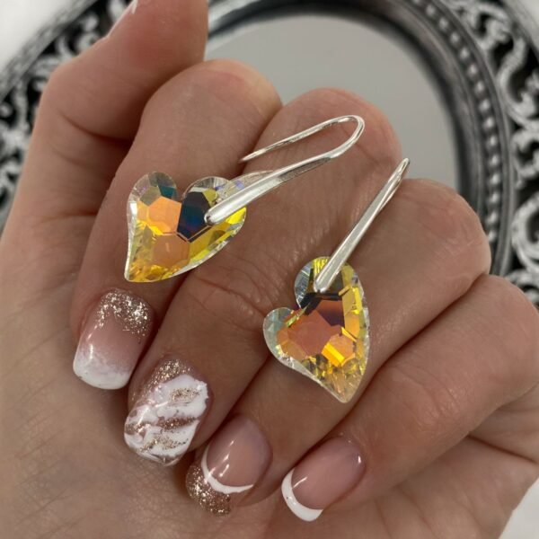 a argollas diseño cr corazon blanco